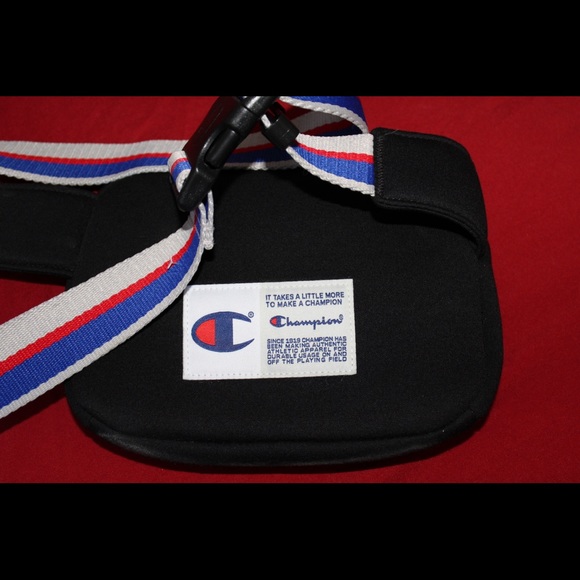 Champion Crossbody bag / fanny pack - Picture 3 of 4